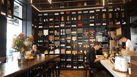 Pickett's Deli & Rotisserie